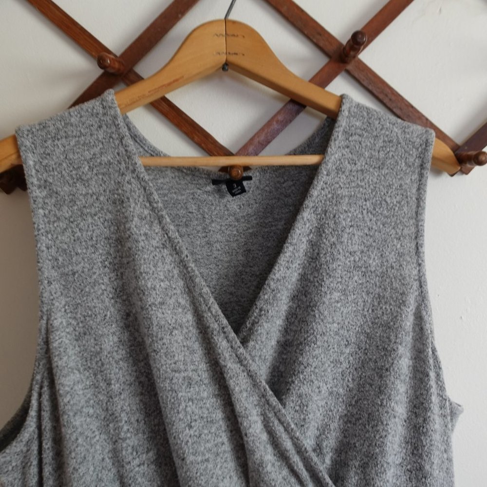 TORRID 3X SUPER SOFT PLUSH LIGHT GREY SURPLICE SKATER DRESS - Picture 7 of 12